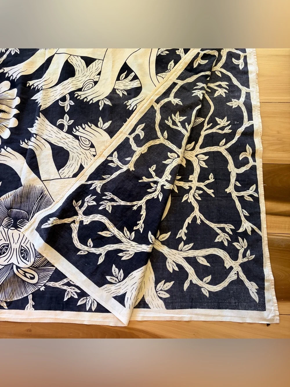 Vtg 4 Lions Vine Tree Jungle Cotton Tablecloth Art Wall Tapestry Made in India